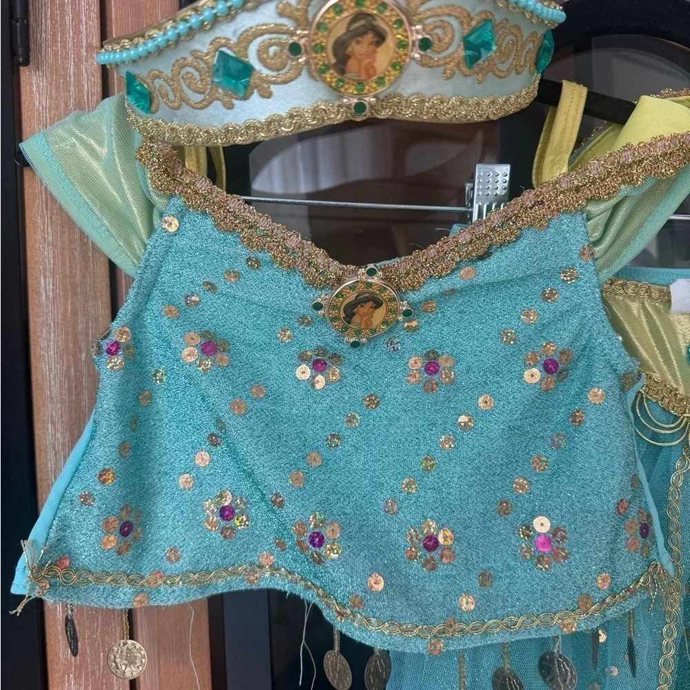 Vintage Disneyland Jasmine costume aladdin princess set crown toddler girl top